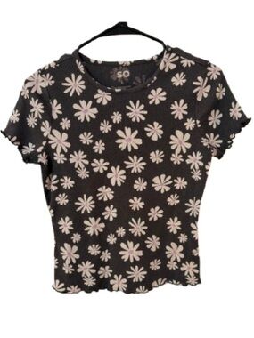 SO Juniors Floral Lettuce Trim Baby Tee -Dark Gray Daisy Print Size L
